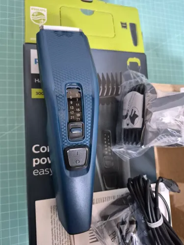 Cortador de Cabelos Philips HC3505/15 com 13 Ajustes de Altura - Azul e Bivolt