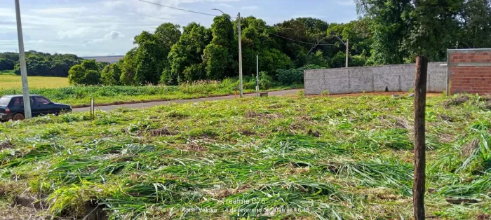 VENDE-SE TERRENO - MONTIVIDIU 