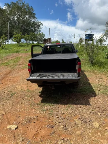 Chevrolet S10 Pick-up Exec. 2.8 4X4 CD TB Int.dies 2011