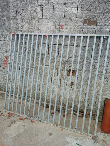 Venda da grade de ferro 