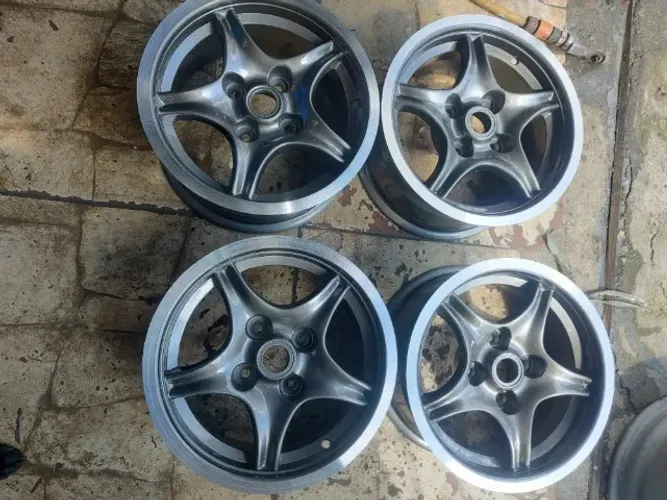 Jogo de Rodas aro 13 furação 4x100 Fiat GM VW Renault