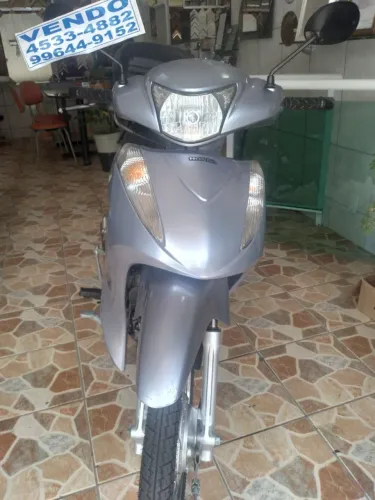 VENDO HONDA BIZ PRATA ES 015