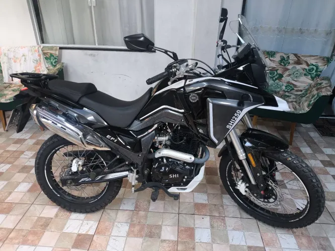 SHI 250 2026/2026 - Apenas 800 km - Estado de nova!