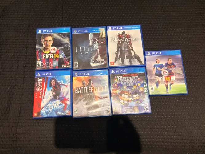 JOGOS DE PS4 À VENDA 