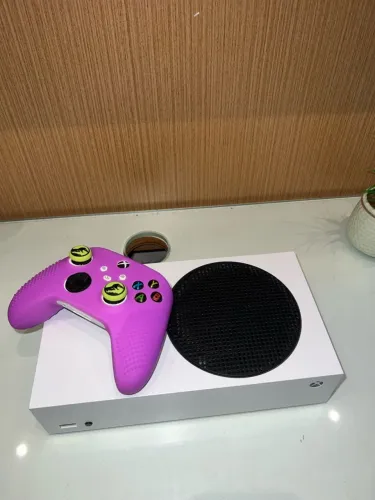 Xbox One série s com caixa !!!