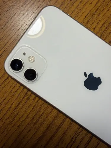 iPhone 11 - 64GB