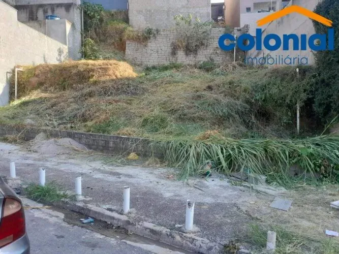 Terreno à venda em Várzea Paulista-SP, bairro Jardim Itália, 334,30 m² de área! Aproveite