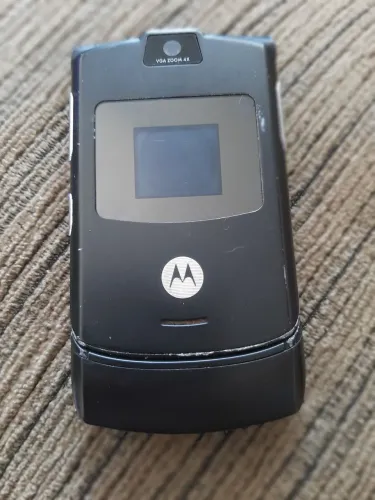 Celular Motorola V3