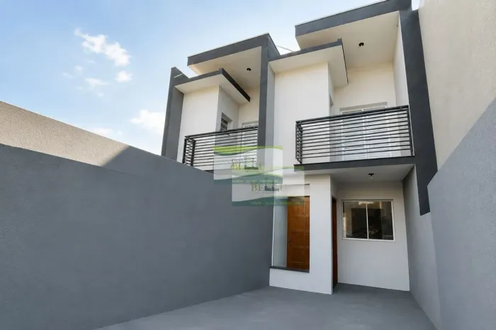 CASA À VENDA