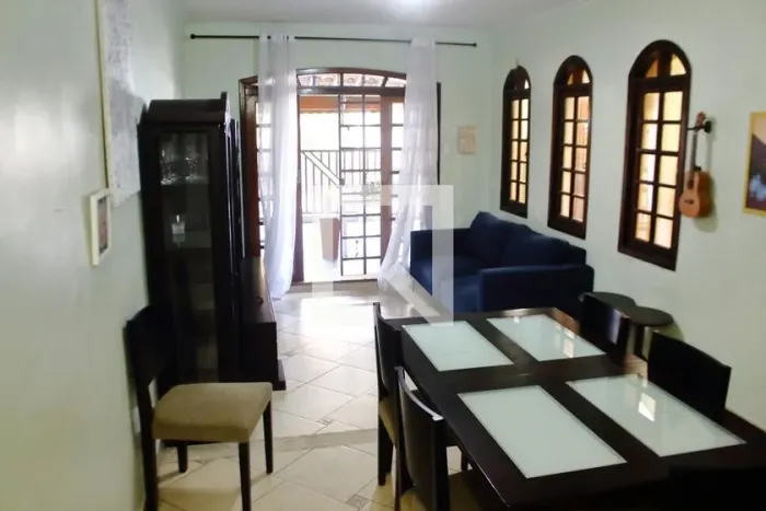 Casa à Venda - Água Fria, 5 Quartos, 185 m2