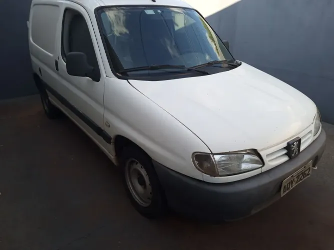 Peugeot Partner Furgão 1.6 16v/ 1.6 16V Flex 3P 2009