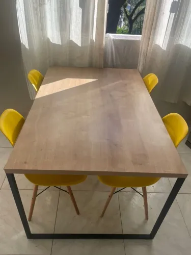 Mesa 4 Cadeiras
