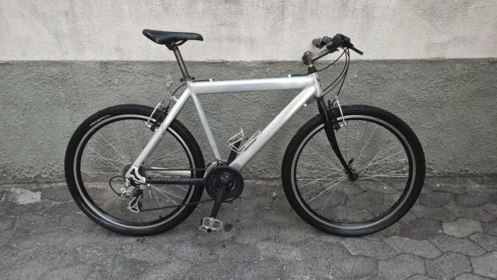 Bicicleta Alumínio aro 26