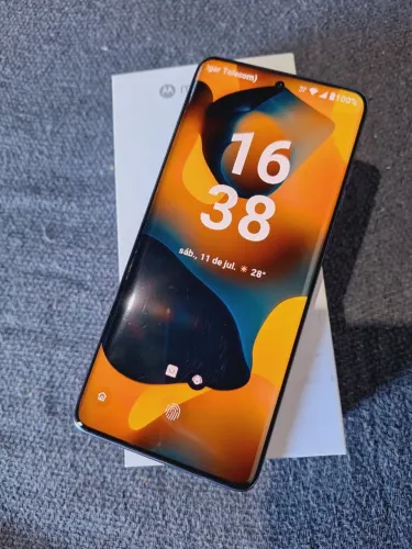 Vendo ou troco celular moto Edge 60 fusion
