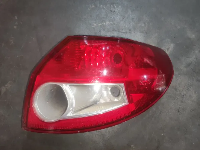 Lanterna traseira Ford KA 2008/2013 Lado direito 