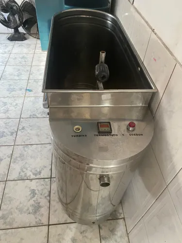 Tanque em aço Inox para fisioterapia.