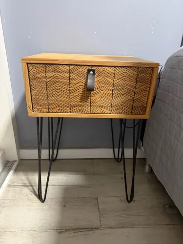Mesa de cabeceira moderna edição limitada