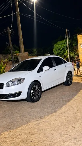 Fiat Linea Absolute 1.9/1.8 Flex Dualogic 4P 2015