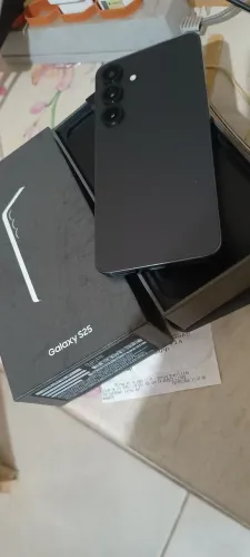 Galaxy S25 completo