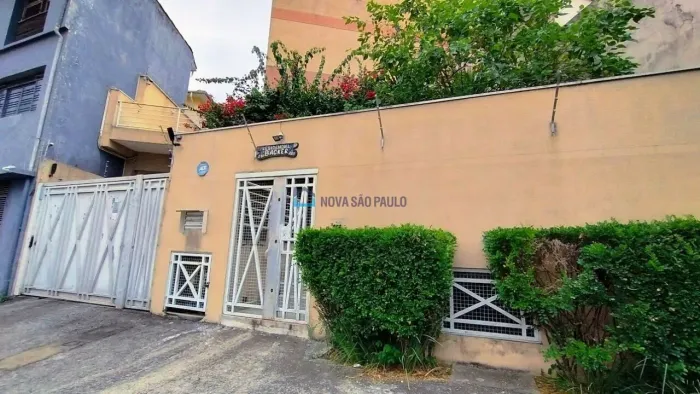 Sobrado em condomínio 2 suites e 3 vagas paralelas no Cambuci