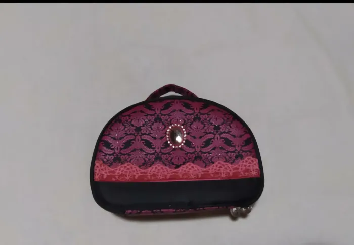 Necessaire
