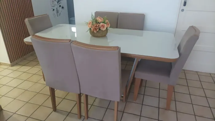 Mesa 6 cadeiras