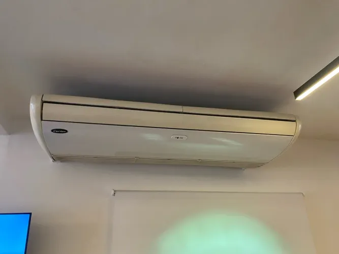 Ar condicionado Springer piso teto 60.000 BTU?s