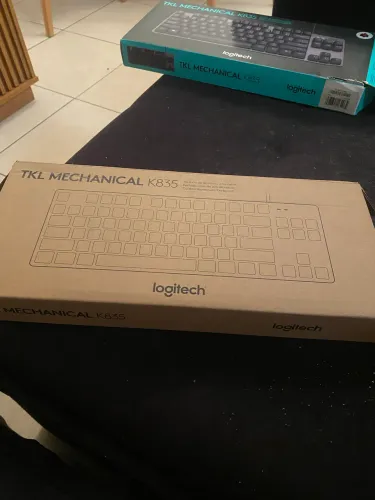 Teclado mecanico Logi K835