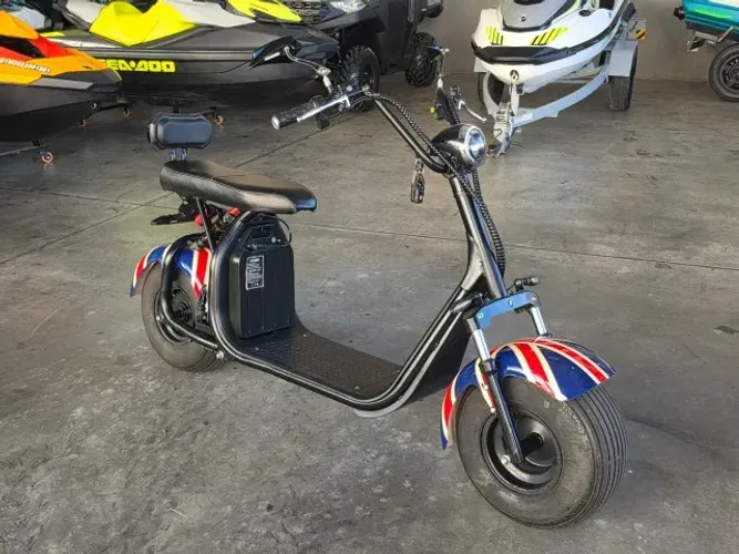 PATINETE ELETRICO MUITO NOVO