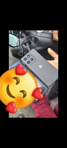 Vende-se celular motog15 para retirar peças ou concertar.