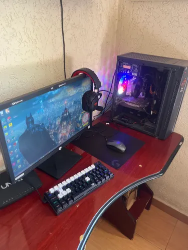 Vende-se Pc gamer montado já com teclado e fone da redragon