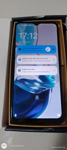Vendo um celular modelo Motorola e 22 memória 64GB, valor 350