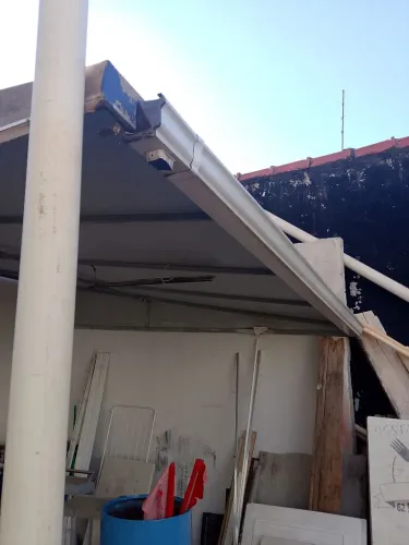 Vende se um Toldo 5/4