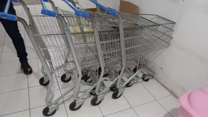 Carrinhos 90 litros