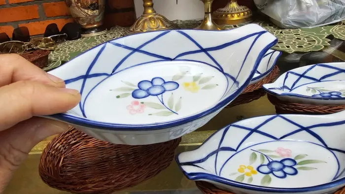 6 ramequins de porcelana apoio em vime trançado