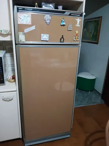 Geladeira usada Brastemp retro
