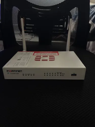 Firewall Fortinet FortiWiFi 50E (FWF-50E) - Usado | Wi-Fi Integrado