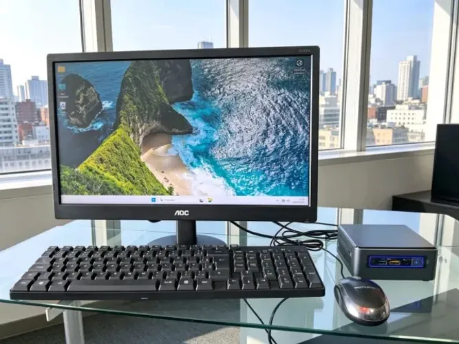 Mini PC Intel NUC Core i7-7565U 12Gb Ddr4 Ssd 256Gb + Monitor 19" Hdmi