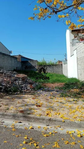 Terreno à venda em via publica