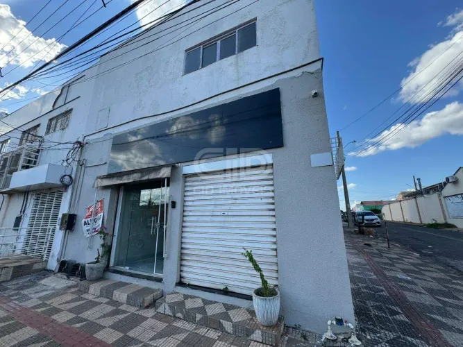 Salão Comercial com 118m² no CPA II