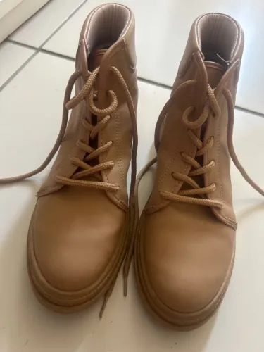 Bota da moleca n 35