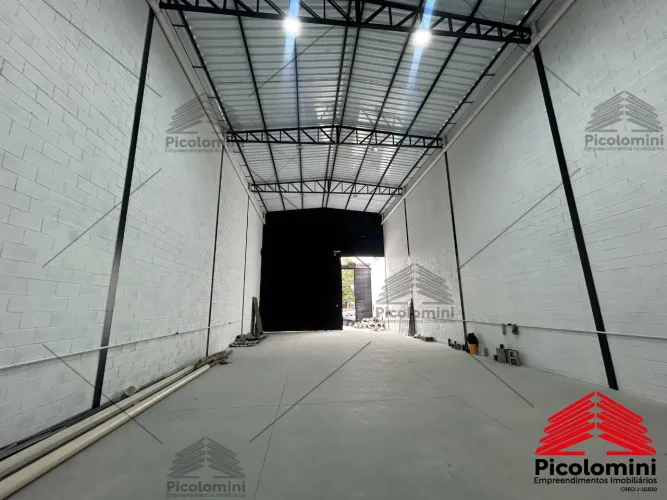 Galpão Comercial para Locação em São Paulo-SP, na Vila Zelina: 1 Sala, 2 Banheiros, 15 Vag