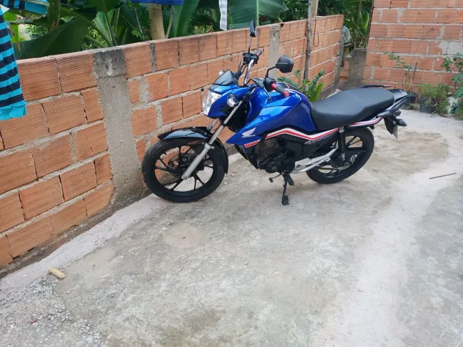 Titan 160 em Teófilo Otoni