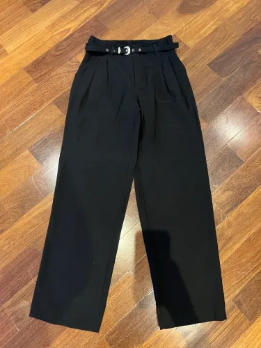 Calça Pantalona preta