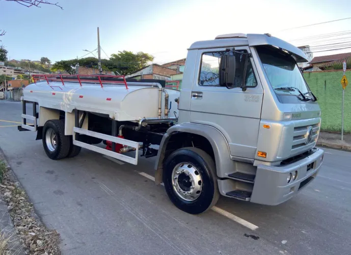 VW 13.180 PIPA 10 MI LITROS