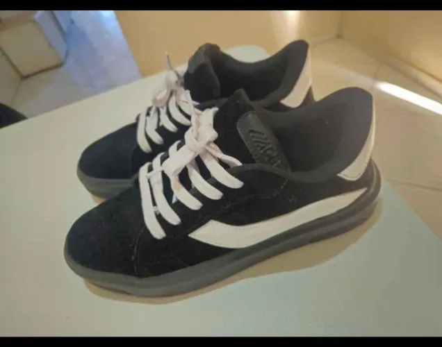 Tenis