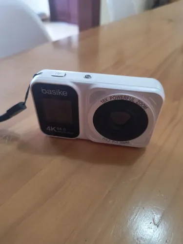 Câmera Basike Fotos e Vídeos 4K - 64mp - Tela dupla.
