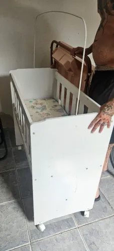 Mini berço semi novo