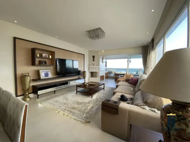 Apartamento Frente Mar para Locação Anual | Praia dos Ingleses - Florianópolis
