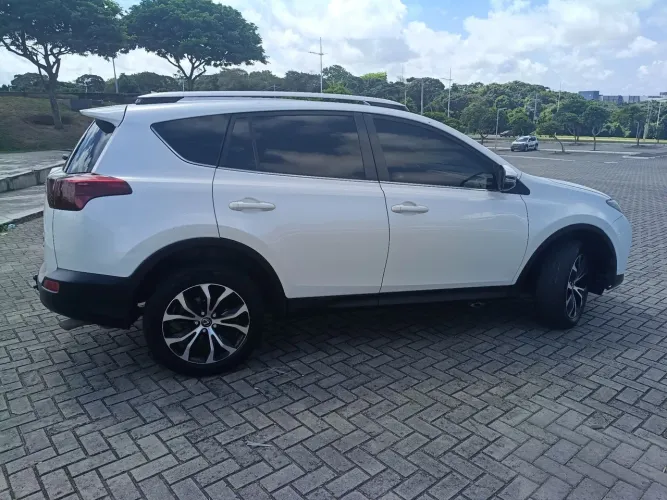 Toyota RAV4 2.0 4X4 16V Aut. 2014